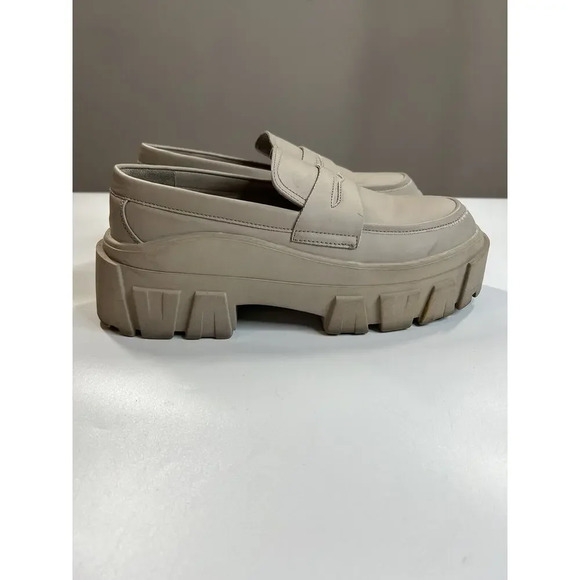 ASOS DESIGN Chunky Loafers Womens 11 Beige/Taupe Faux Leather Platform Y2K - Picture 4 of 7